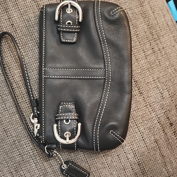 Coach Soho Legacy Wristlet Vintage Black Leather W/Bold Stitching EUC - Picture 16 of 16